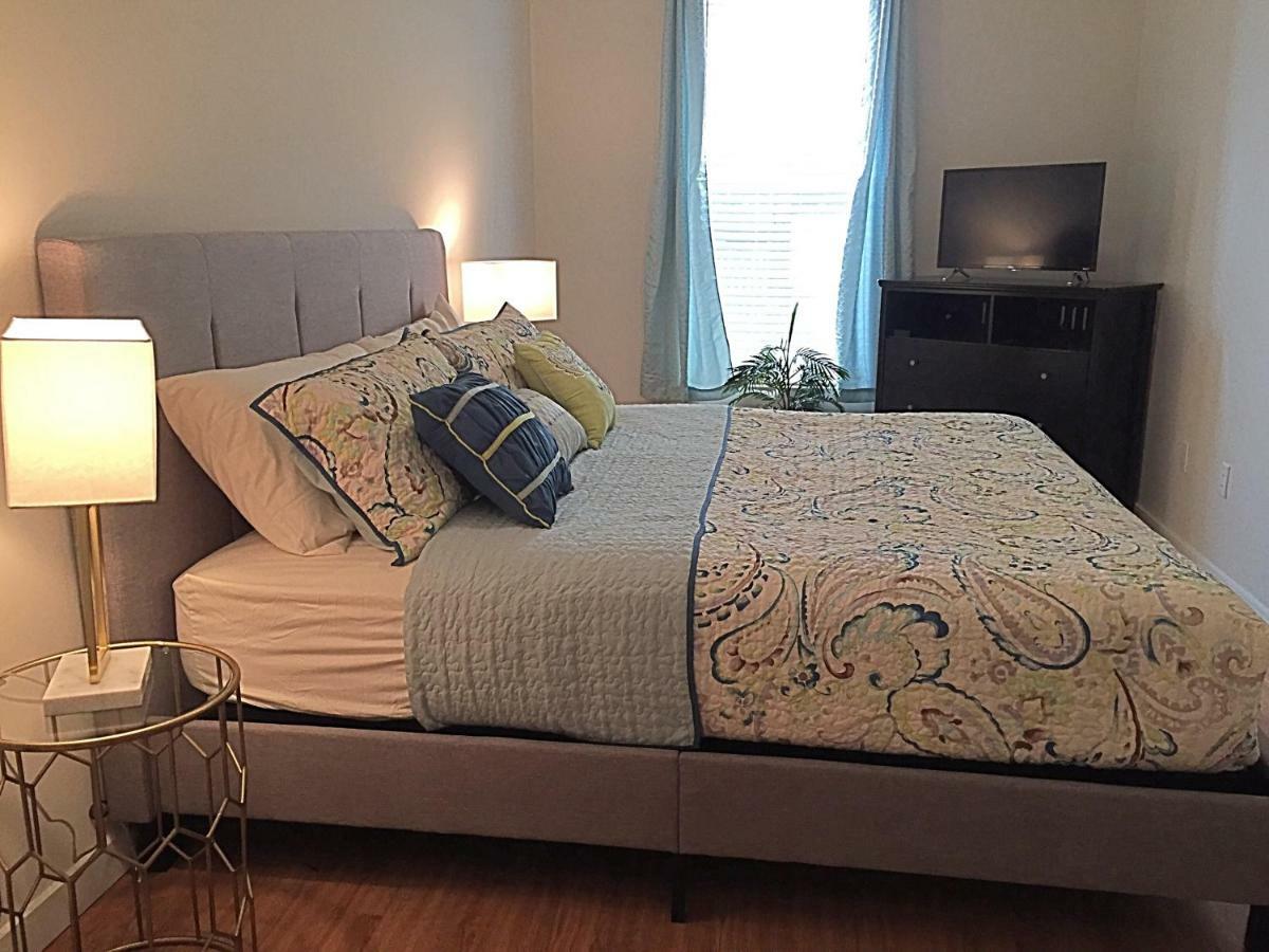 Cityscape 1 - Sleeps 7 Apartment Chattanooga Bagian luar foto