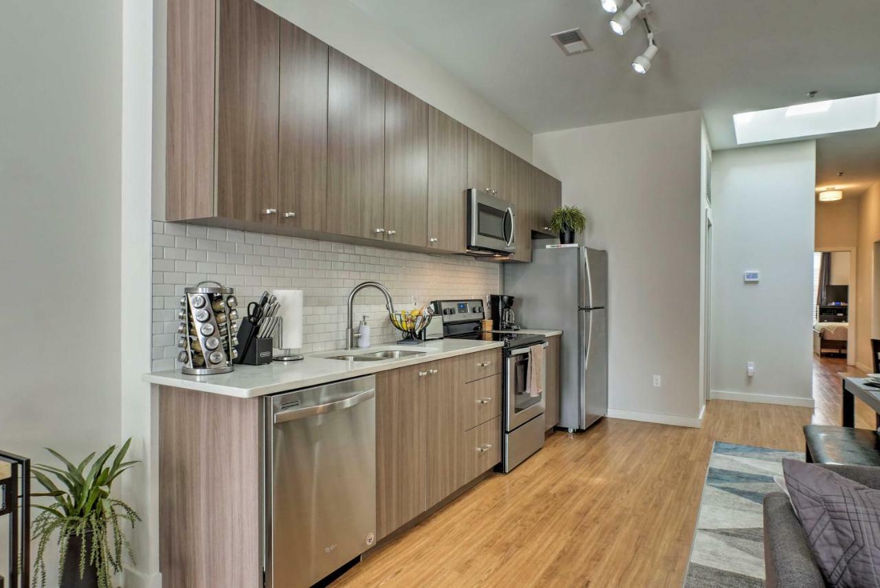 Cityscape 1 - Sleeps 7 Apartment Chattanooga Bagian luar foto